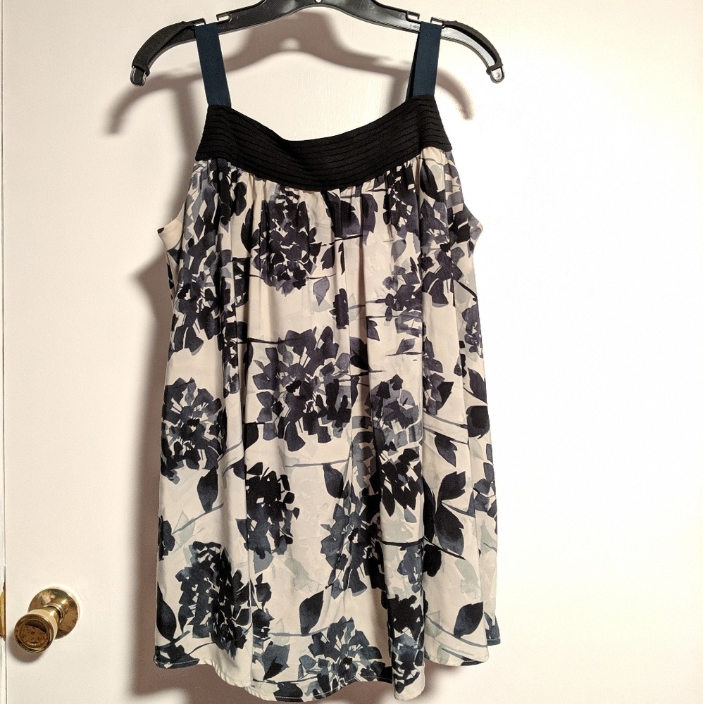 *2 for $20*Simply Vera Vera Wang Sleeveless Blouse
